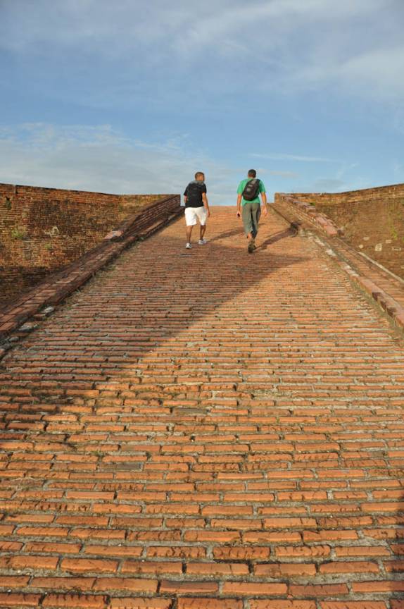 Visitando a Fortaleza de São José, em Macapá - AP